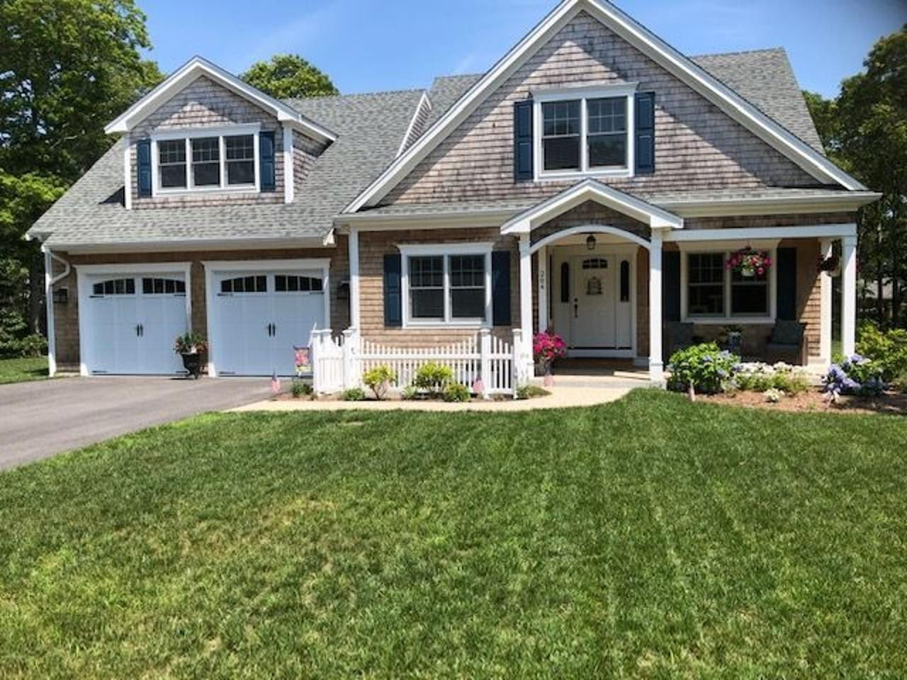 264 Central Avenue, East Falmouth, MA 02536 now has a new price of