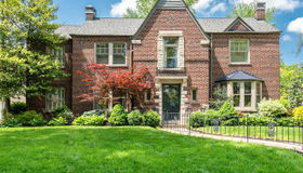 903 South Meramec Avenue, Clayton, MO 63105