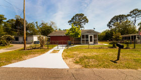 10441 Pinehurst Dr, Jacksonville, FL 32218