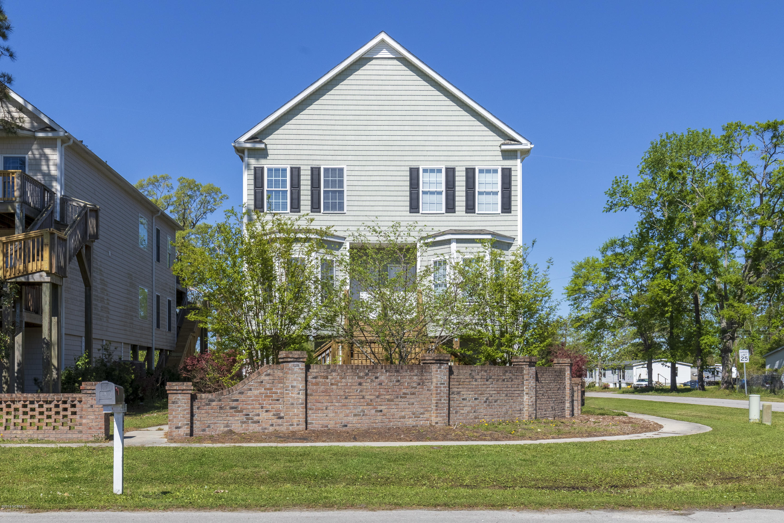 71 Court Street, Jacksonville, NC 28540 is now new to the market! Joe