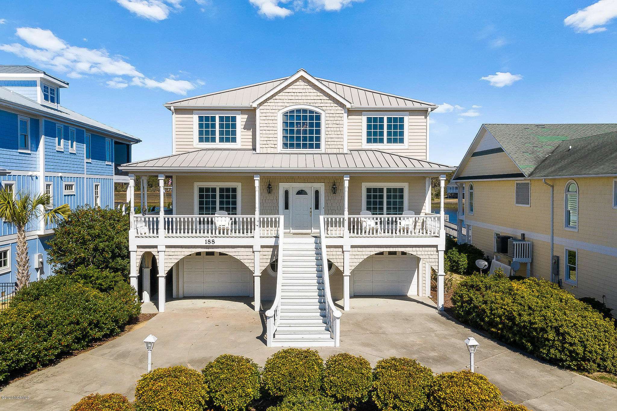 200 yacht watch holden beach