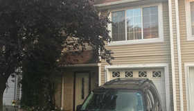 19 Claudia Court, Staten Island, NY 10303