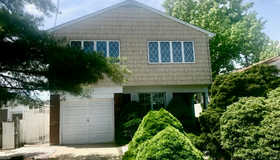 16 Walker Place, Staten Island, NY 10312