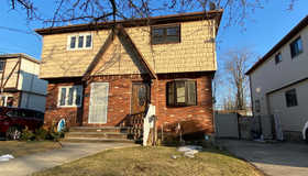 700 North Railroad Avenue, Staten Island, NY 10306