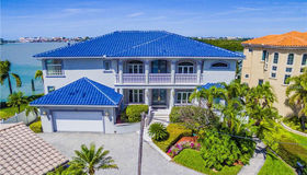 12550 5th Street E, Treasure Island, FL 33706