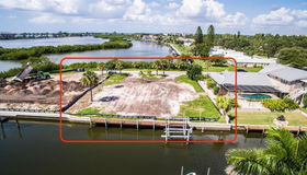 1644 Meadowood Street, Sarasota, FL 34231