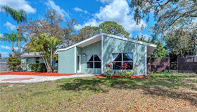 648 Melody Circle, Sarasota, FL 34237