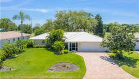 1958 Mid Ocean Circle, Sarasota, FL 34239