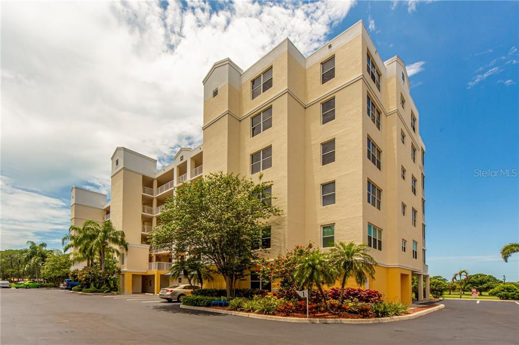 Video Tour 1200 Country Club Drive 1103, Largo, FL 33771 Maureen Citarella