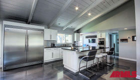 933 E Waltann Lane, Phoenix, AZ 85022