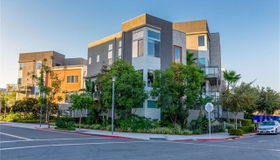 102 Rockefeller, Irvine, CA 92612