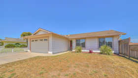 12902 Kennedy Cir, Salinas, CA 93906