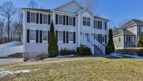 11 Carriage Chase, Atkinson, NH 03811