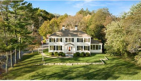 44 Powder Point Ave, Duxbury, MA 02332