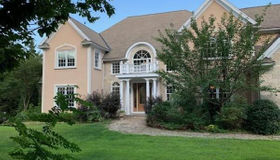 72 Carter Drive, Framingham, MA 01701