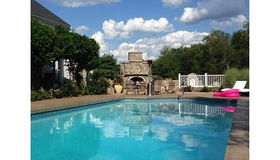 2261 Fieldstone Dr, Dighton, MA 02764
