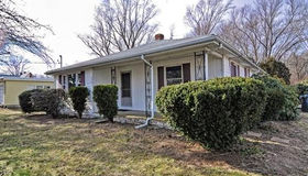 429 Gardners Neck Road, Swansea, MA 02777