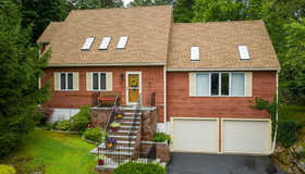 8 Clipper Way, Beverly, MA 01915