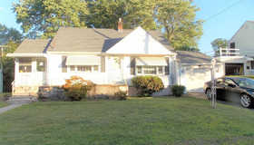 12 Hale Ave, Milford, MA 01757