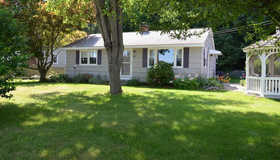 68 Lakeshore Dr, West Brookfield, MA 01585