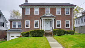 176 Common St, Watertown, MA 02472