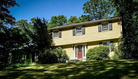 24 Upton Rd, Westborough, MA 01581