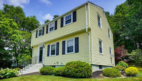 21 Corcoran Rd, Burlington, MA 01803