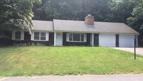 12 Hawthorne Rd, Sturbridge, MA 01566