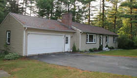 37 Cricket Dr, Sturbridge, MA 01566