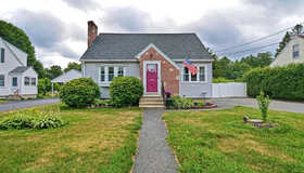 24 Beverly Ave, Uxbridge, MA 01569