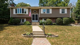 76 Waterford Dr, Weymouth, MA 02188
