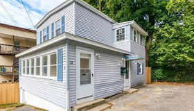 14 Johnson St, Fitchburg, MA 01420