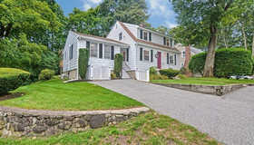 45 Meriam St, Wakefield, MA 01880