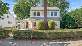 291 Elmwood Ave, Quincy, MA 02170