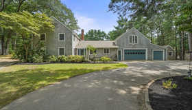 393 Tremont St, Duxbury, MA 02332