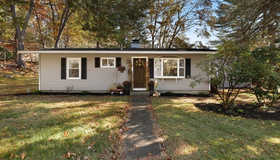 5 Birch Hill Rd, Northborough, MA 01532