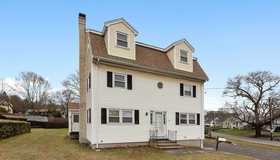 136 Green St, Woburn, MA 01801