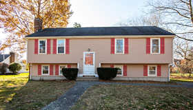 72 Canal St, Marshfield, MA 02050