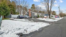 20 Helen Dr, Marlborough, MA 01752