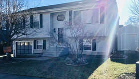 928 Oakley St, New Bedford, MA 02745