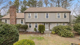 16 Hidden Acres Dr, Duxbury, MA 02332