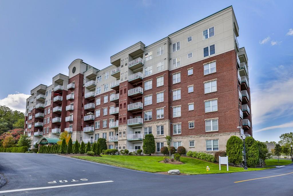 36 Village Road 612, Middleton, MA 01949 is now new to the market! Tsakirgis Team