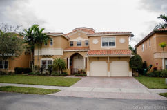 15470 sw 26th Ter, Miami, FL 33185
