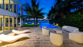 9710 W Broadview Dr, Bay Harbor Islands, FL 33154