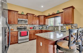 Real estate listing preview #13