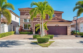 Real estate listing preview #2