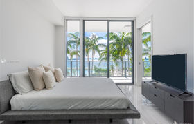 Real estate listing preview #8