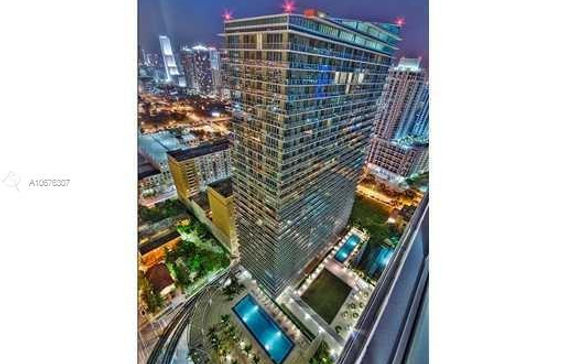 Real estate listing preview #1