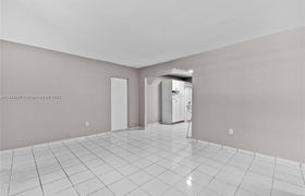 Real estate listing preview #4