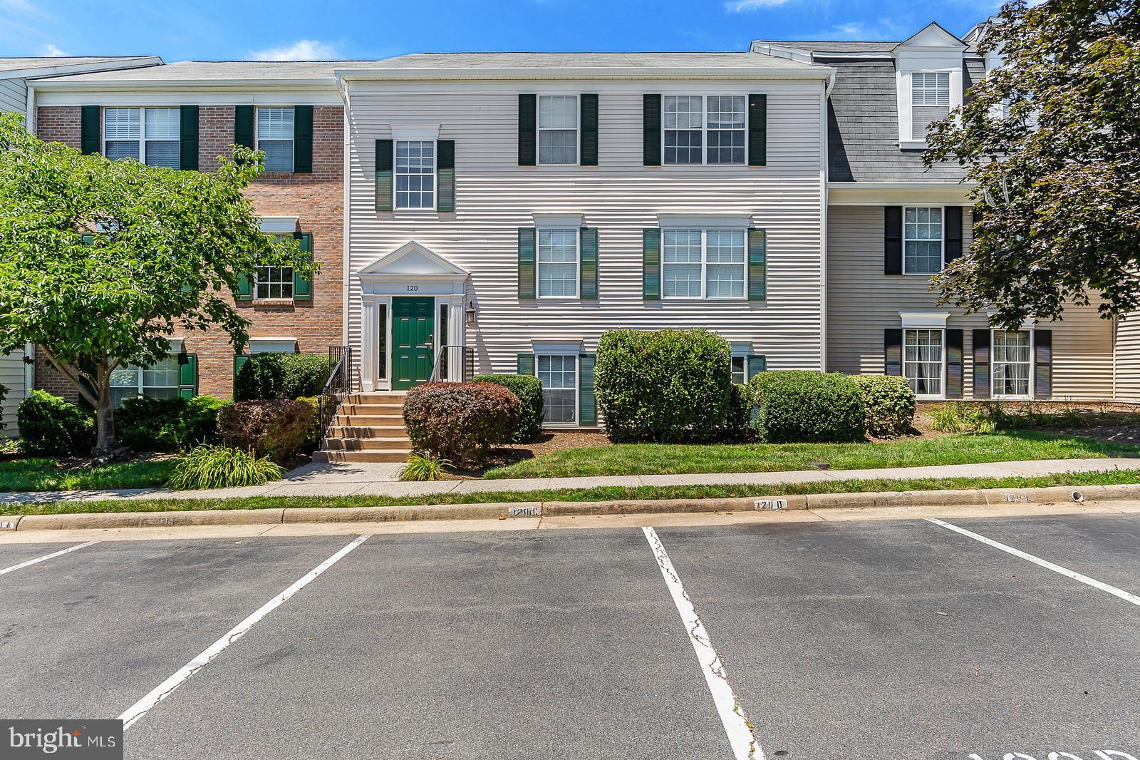 120 Fort Evans Road Se C, Leesburg, VA 20175 is now new to the market